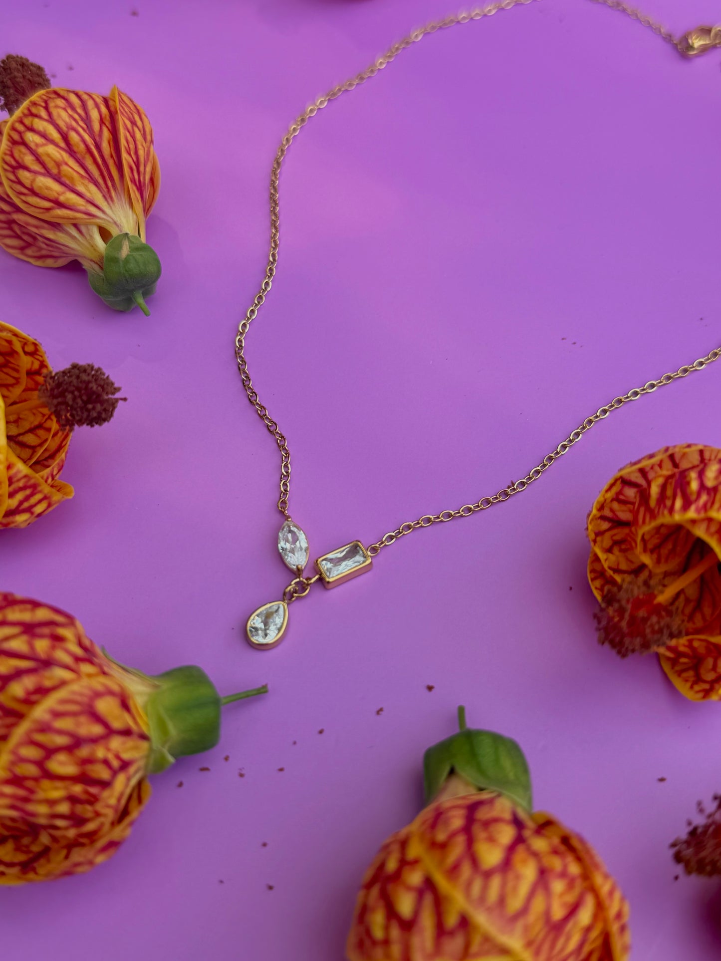 Sola Necklace