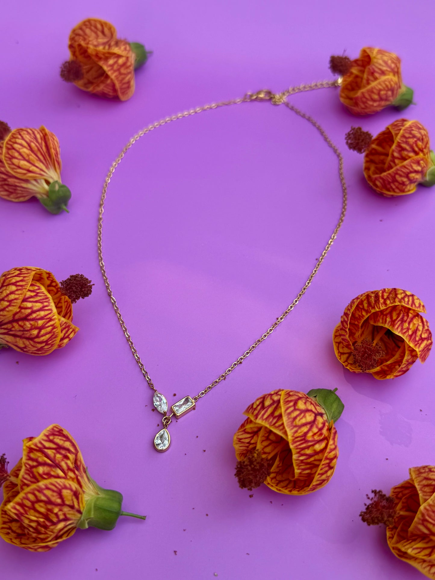 Sola Necklace